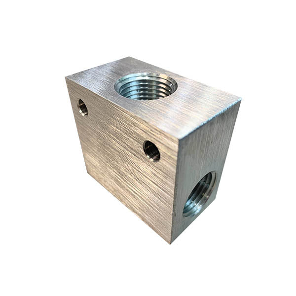 FAB-1-0-8 Manifold Al Fitting